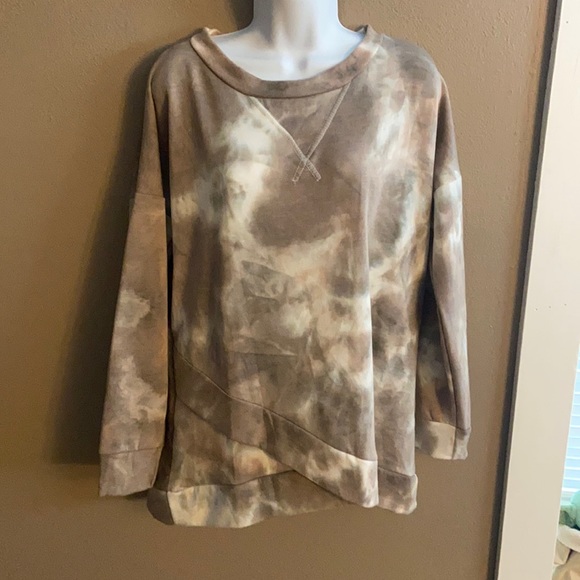 Sew N Love Sweaters - New Sew N Love tie die sweater size M